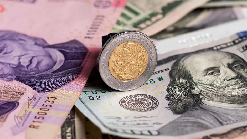 Peso mexicano se deprecia ante repunte del dólar a nivel global